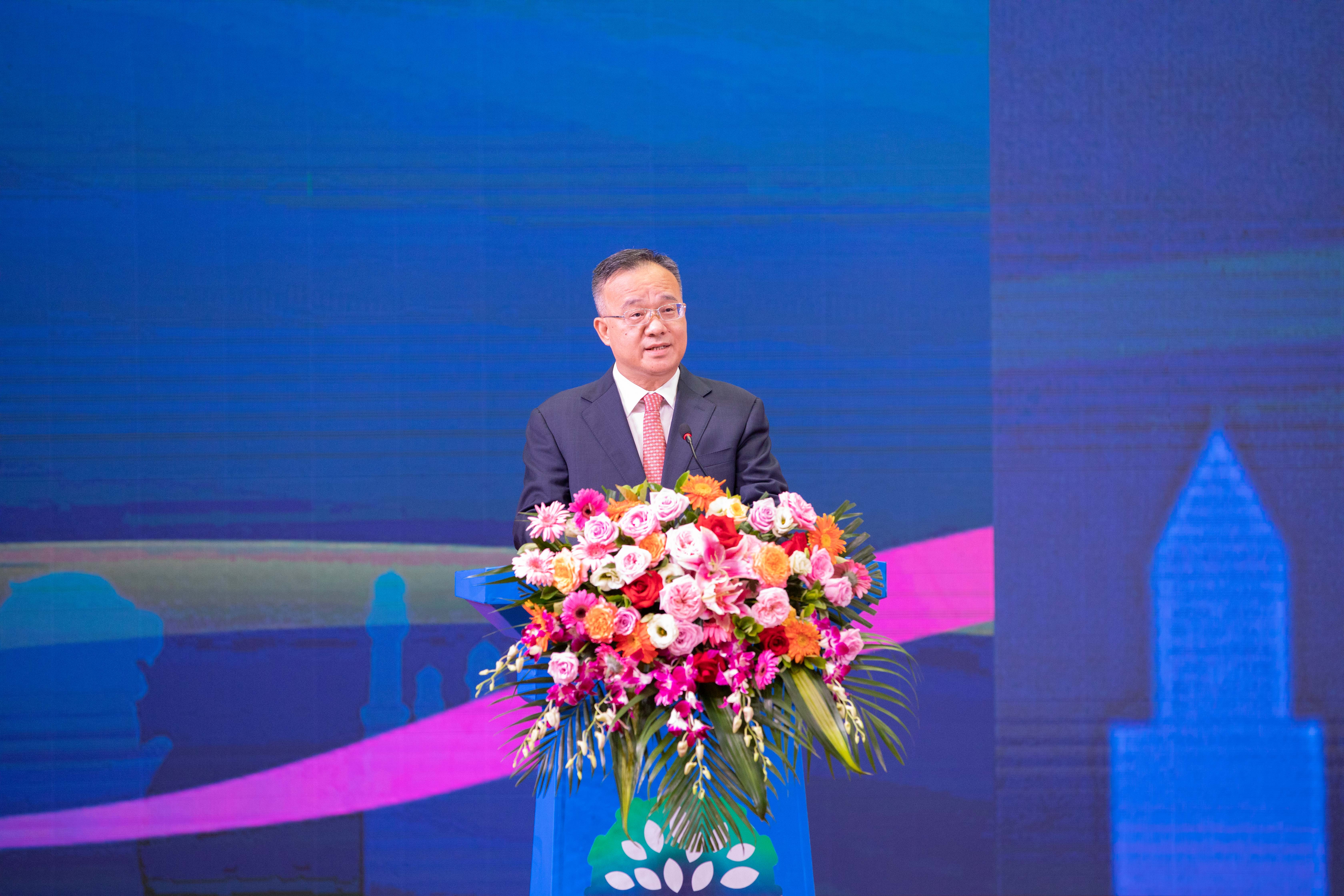 廣西壯族自治區副主席黃俊華作主旨演講