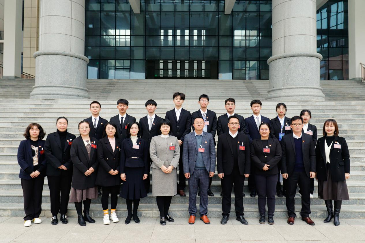 共青團廣西建設職業技術學院第五屆委員合影