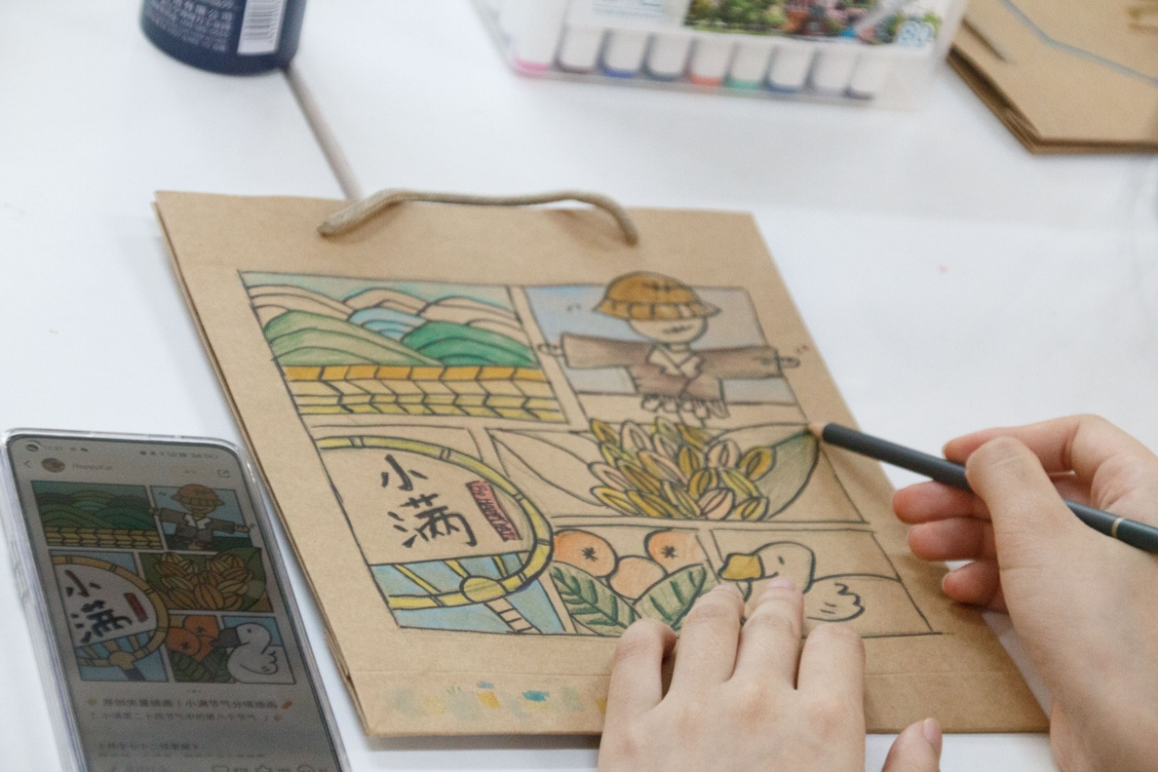 手工活動進行中