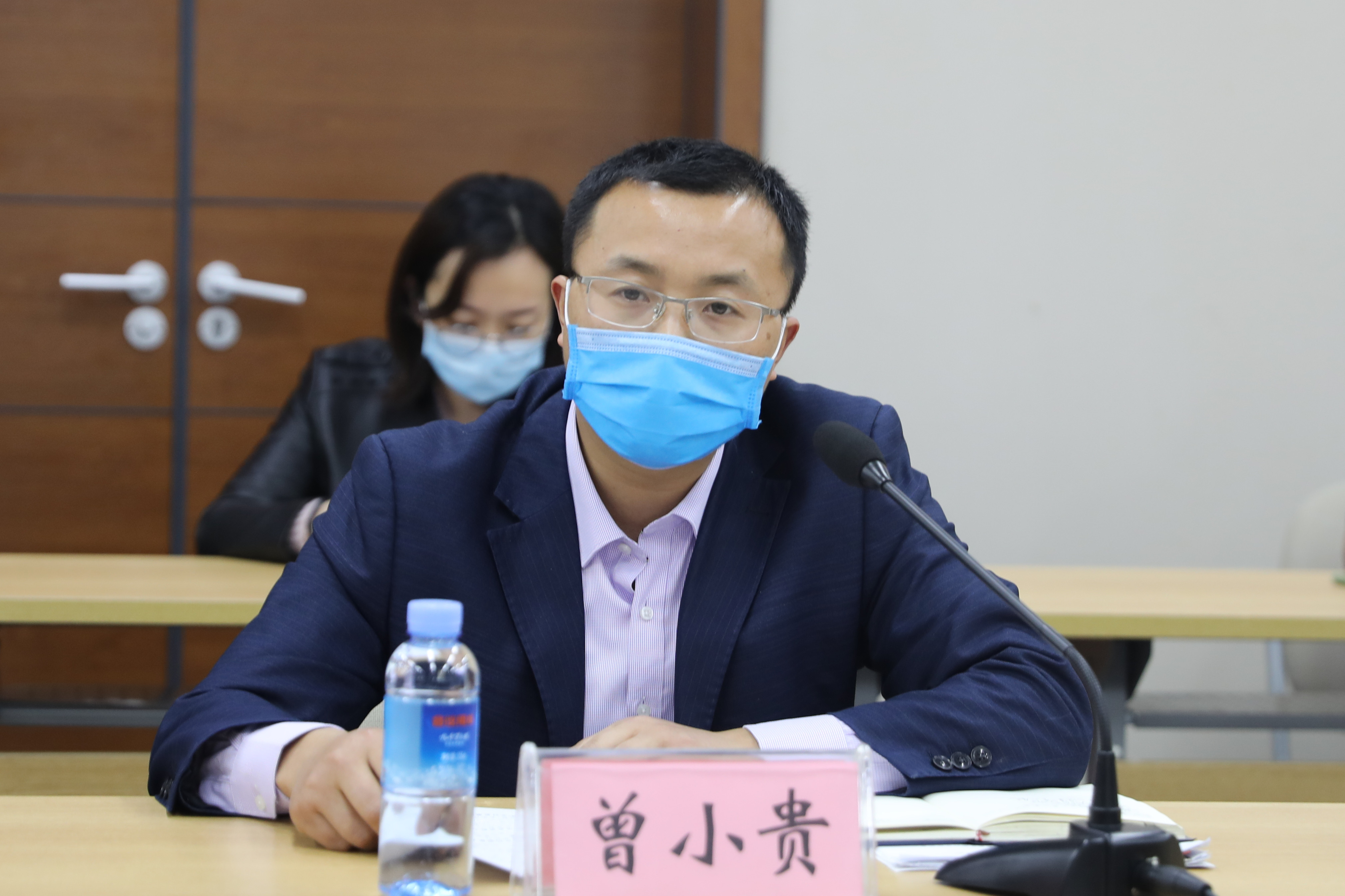 駐村第一書記曾小貴作工作匯報