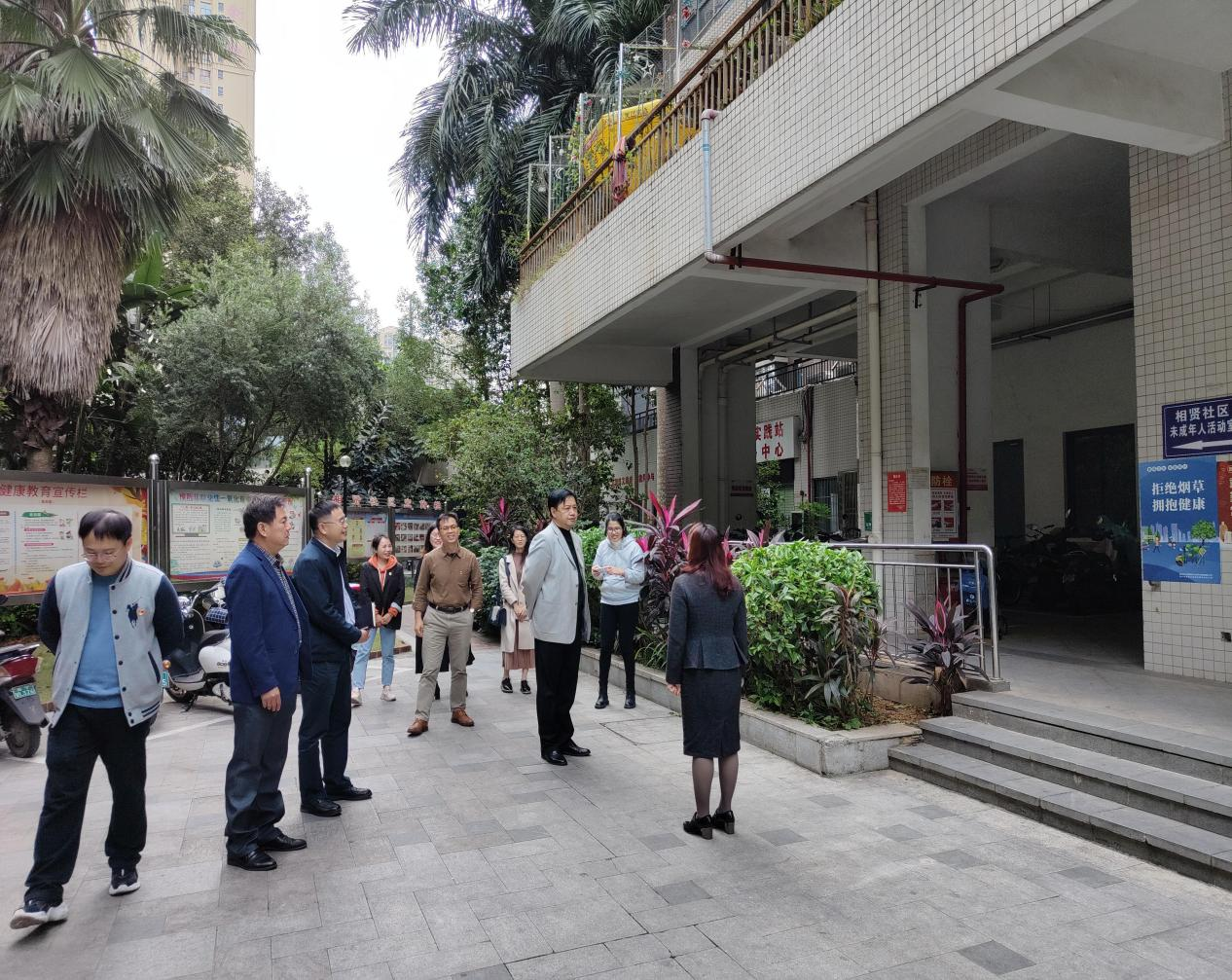 調研社區未成年人活動室，交流建設經驗