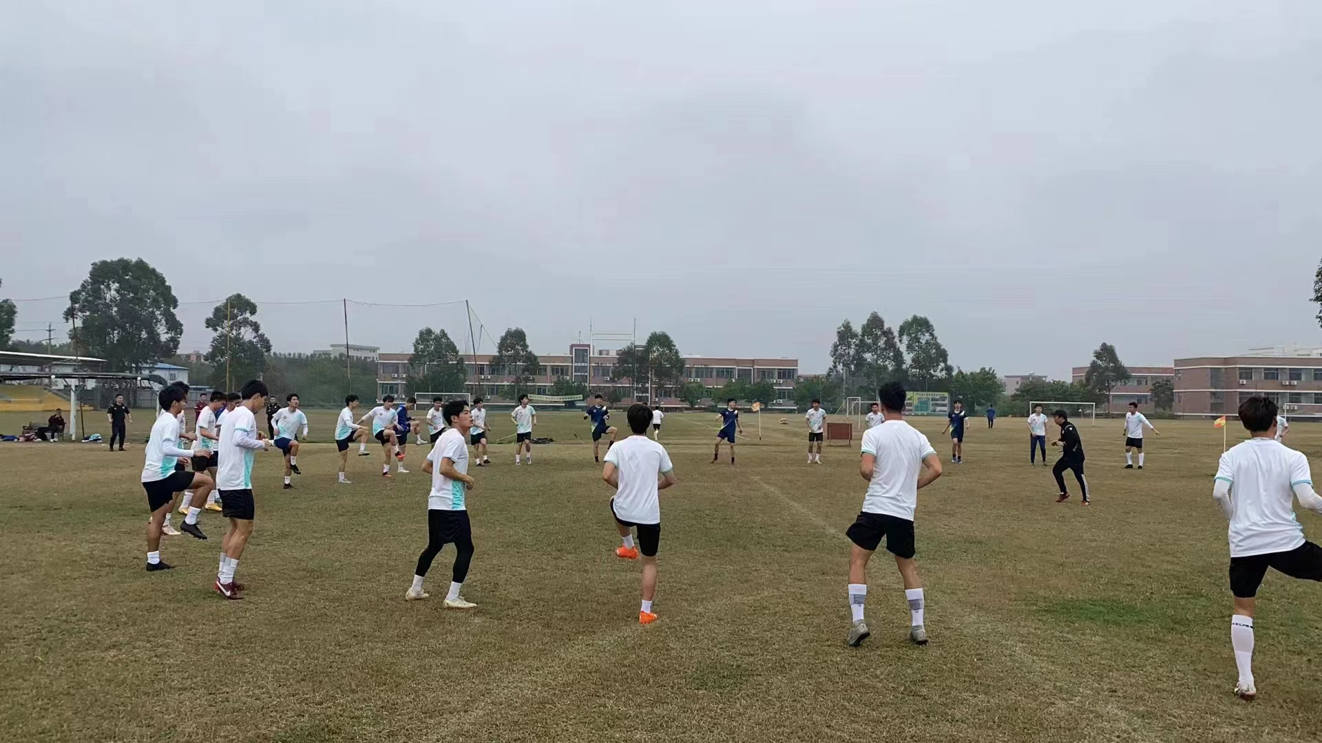 男子運動員集訓現場