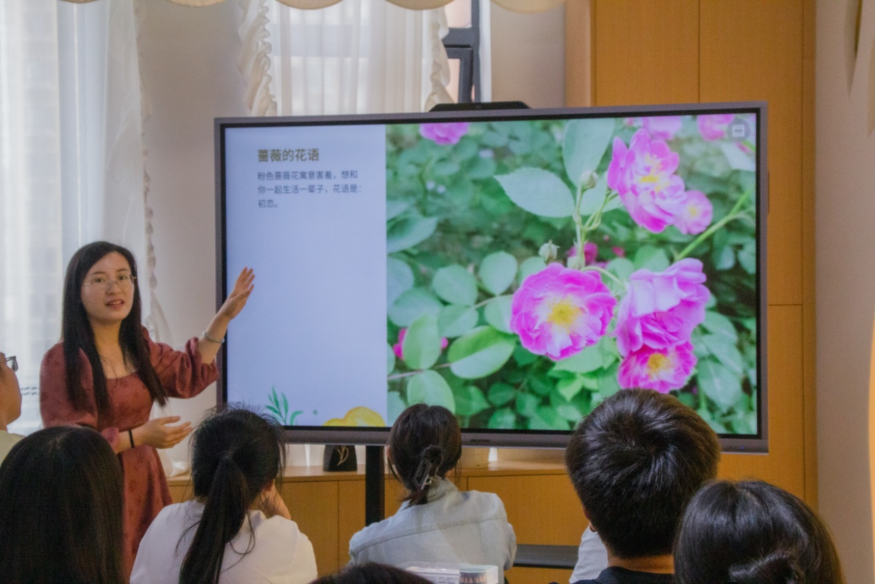 朱秋敏老師介紹薔薇的花語